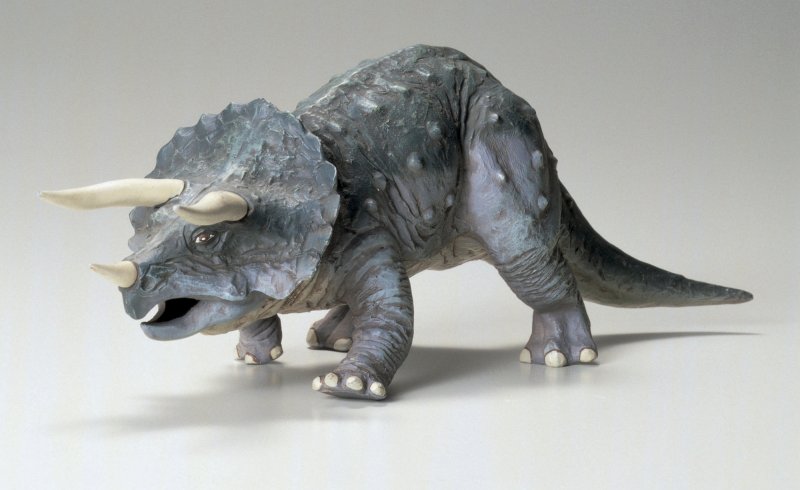 TAMIYA 1/35 Dinosaur Series No.1 Triceratops Plastic Model 60201